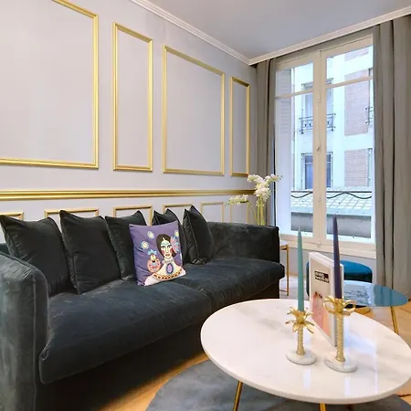 Apartment The Parisians Suites - Eiffel Tower
