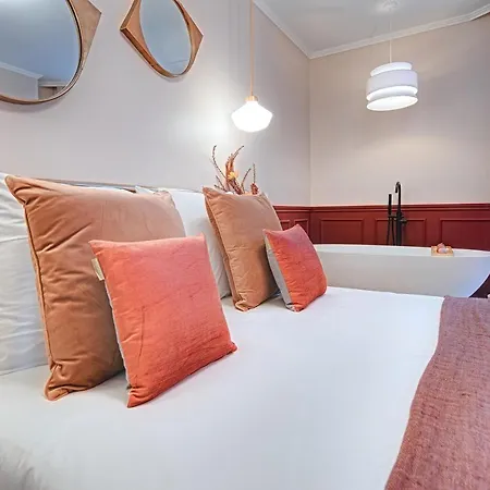 The Parisians Suites - Eiffel Tower Paris