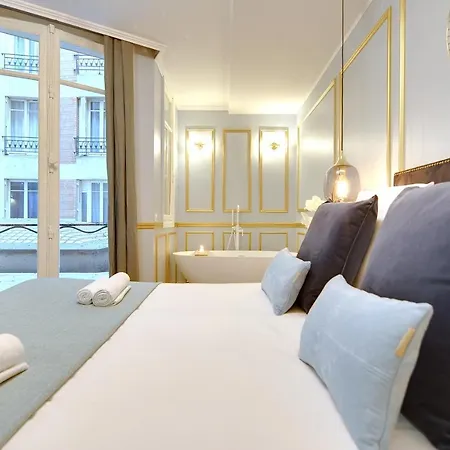 The Parisians Suites - Eiffel Tower Paris